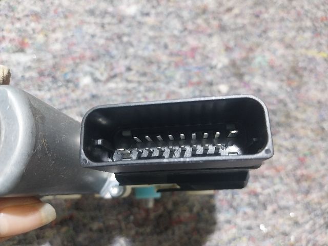 bontott VW GOLF V Bal hátsó Ablakemelő Motor