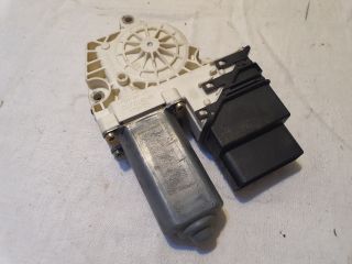 bontott VW GOLF V Bal hátsó Ablakemelő Motor