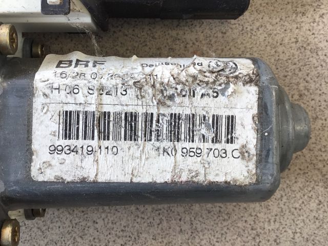 bontott VW GOLF V Bal hátsó Ablakemelő Motor