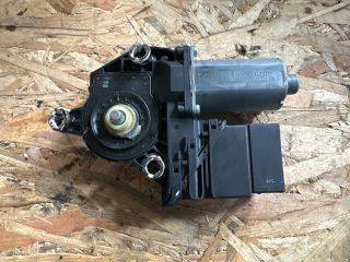 bontott VW GOLF V Bal hátsó Ablakemelő Motor