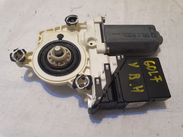 bontott VW GOLF V Bal hátsó Ablakemelő Motor