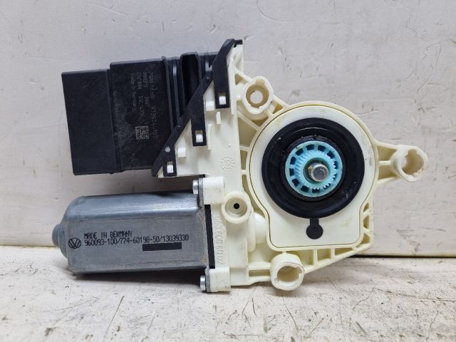 bontott VW GOLF V Bal hátsó Ablakemelő Motor