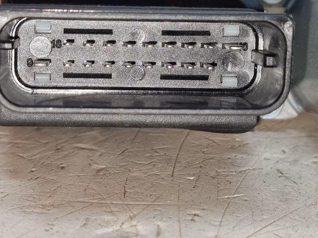 bontott VW GOLF V Bal hátsó Ablakemelő Motor