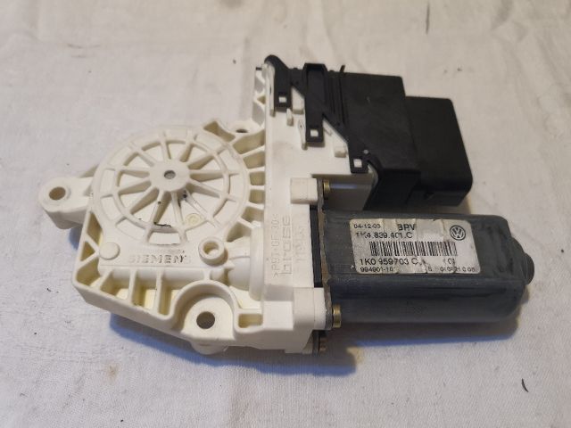 bontott VW GOLF V Bal hátsó Ablakemelő Motor