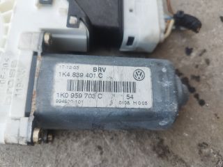 bontott VW GOLF V Bal hátsó Ablakemelő Motor