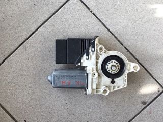 bontott VW GOLF V Bal hátsó Ablakemelő Motor