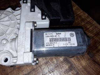 bontott VW GOLF V Bal hátsó Ablakemelő Motor