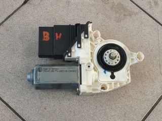 bontott VW GOLF V Bal hátsó Ablakemelő Motor