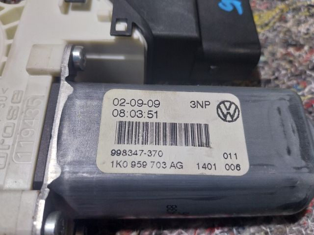 bontott VW GOLF V Bal hátsó Ablakemelő Motor