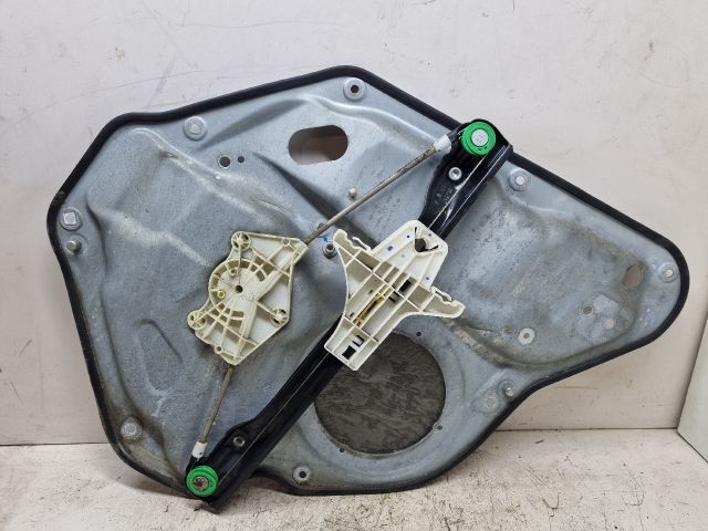 bontott VW GOLF V Bal hátsó Ablakemelő Szerkezet (Elektromos)