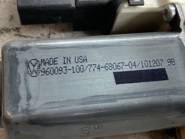 bontott VW GOLF V Bal hátsó Ablakemelő Szerkezet (Elektromos)