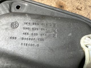 bontott VW GOLF V Bal hátsó Ablakemelő Szerkezet (Elektromos)