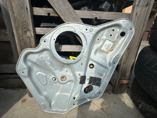 bontott VW GOLF V Bal hátsó Ablakemelő Szerkezet (Elektromos)