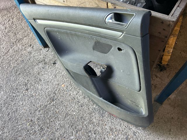 bontott VW GOLF V Bal hátsó Ajtó Kárpit