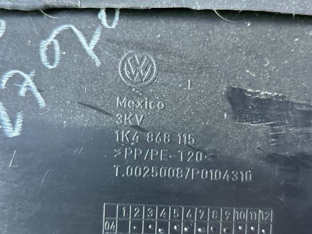 bontott VW GOLF V Bal hátsó Ajtó Kárpit