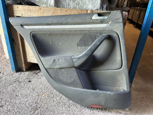 bontott VW GOLF V Bal hátsó Ajtó Kárpit