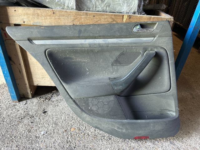 bontott VW GOLF V Bal hátsó Ajtó Kárpit