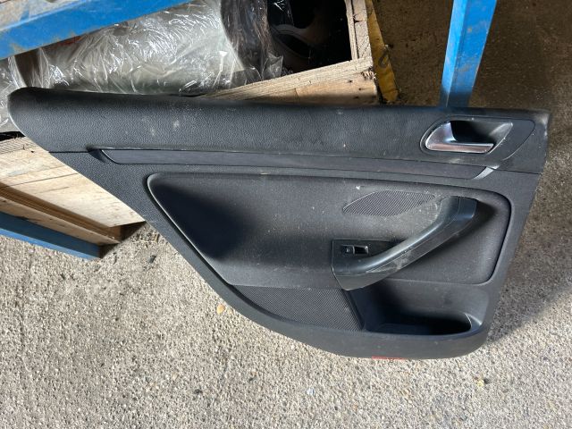 bontott VW GOLF V Bal hátsó Ajtó Kárpit