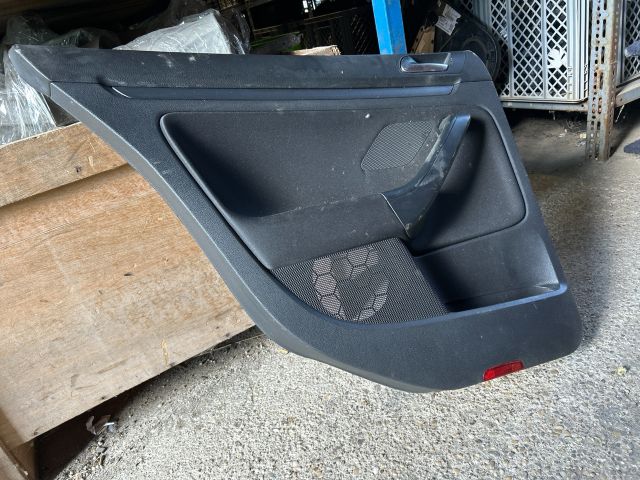 bontott VW GOLF V Bal hátsó Ajtó Kárpit