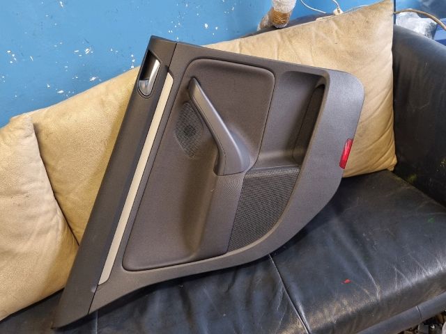 bontott VW GOLF V Bal hátsó Ajtó Kárpit