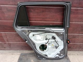 bontott VW GOLF V Bal hátsó Ajtó (Részeivel)