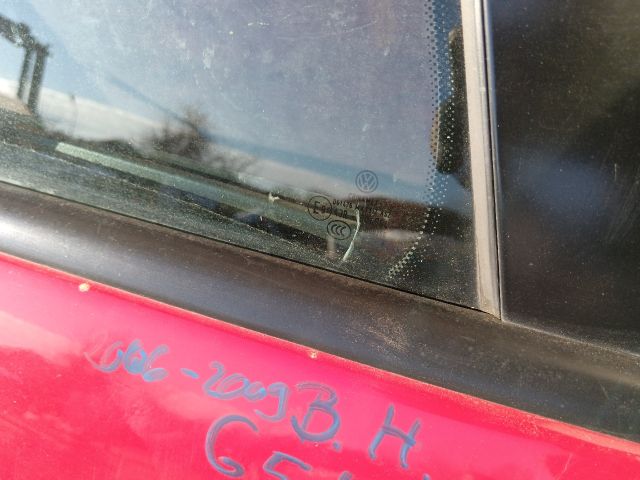 bontott VW GOLF V Bal hátsó Ajtó (Részeivel)