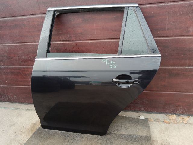 bontott VW GOLF V Bal hátsó Ajtó (Részeivel)