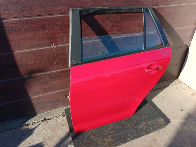 bontott VW GOLF V Bal hátsó Ajtó (Részeivel)