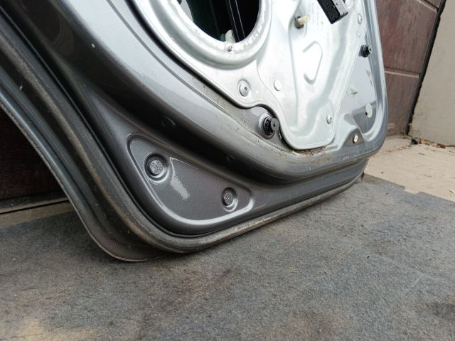 bontott VW GOLF V Bal hátsó Ajtó (Részeivel)