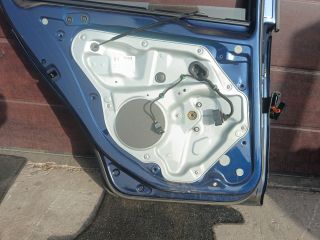 bontott VW GOLF V Bal hátsó Ajtó (Részeivel)