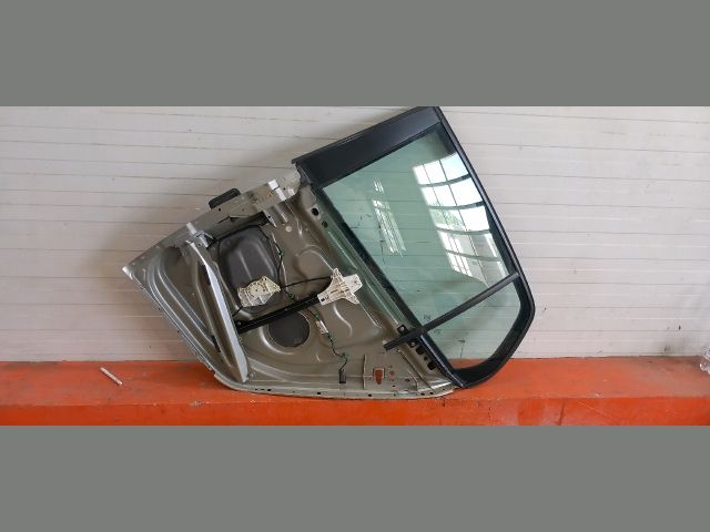 bontott VW GOLF V Bal hátsó Ajtó (Üres lemez)