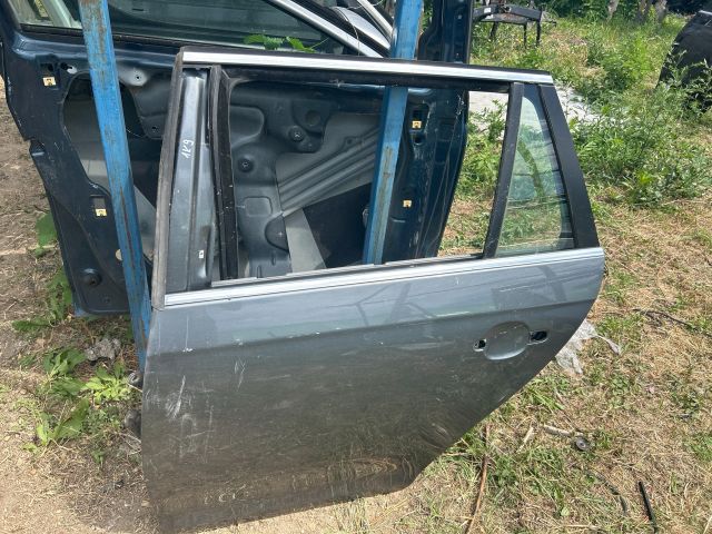 bontott VW GOLF V Bal hátsó Ajtó (Üres lemez)