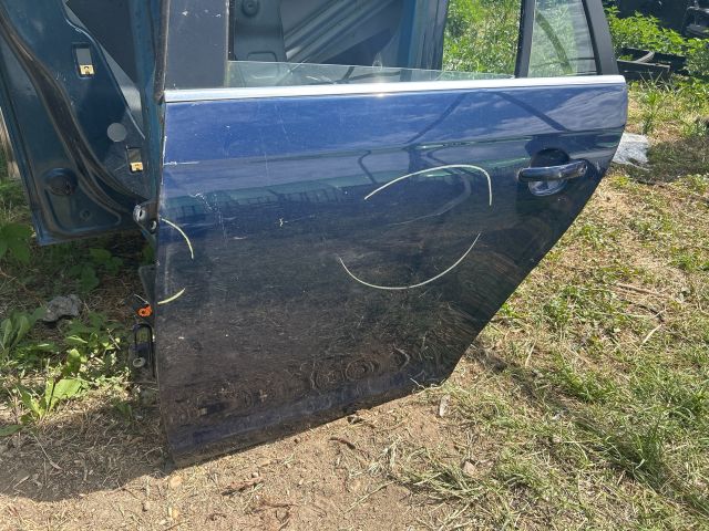 bontott VW GOLF V Bal hátsó Ajtó (Üres lemez)