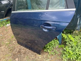 bontott VW GOLF V Bal hátsó Ajtó (Üres lemez)