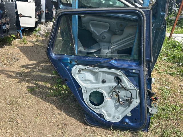 bontott VW GOLF V Bal hátsó Ajtó (Üres lemez)