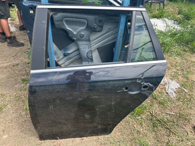 bontott VW GOLF V Bal hátsó Ajtó (Üres lemez)