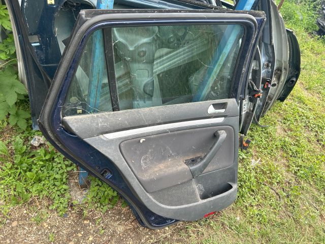 bontott VW GOLF V Bal hátsó Ajtó (Üres lemez)