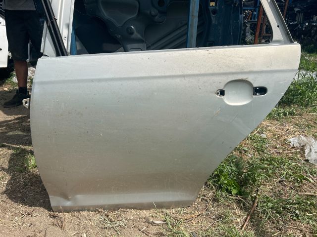 bontott VW GOLF V Bal hátsó Ajtó (Üres lemez)