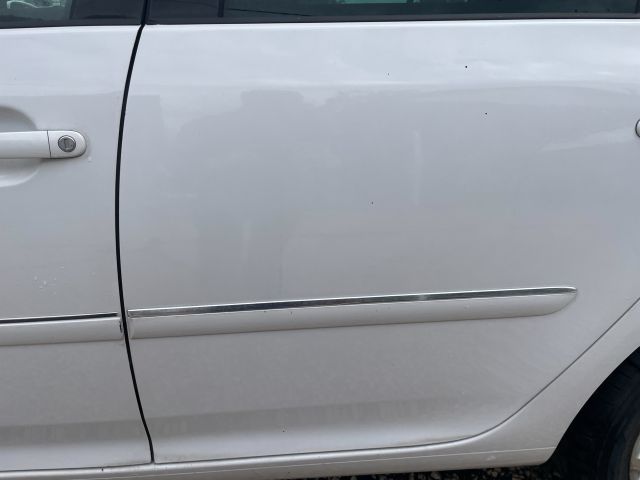 bontott VW GOLF V Bal hátsó Ajtó (Üres lemez)