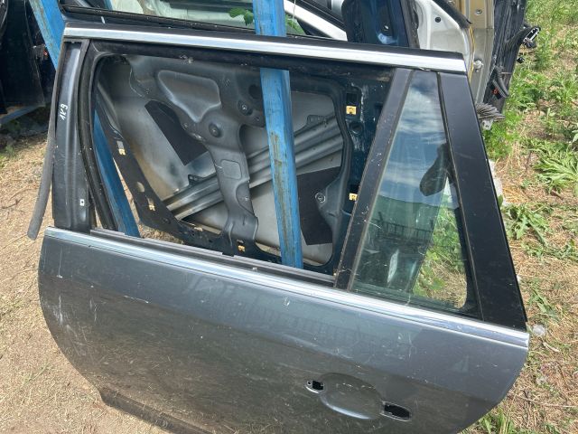 bontott VW GOLF V Bal hátsó Ajtó (Üres lemez)