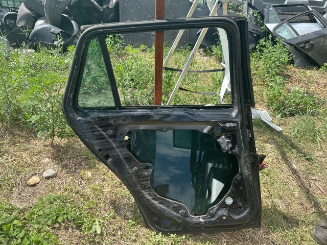 bontott VW GOLF V Bal hátsó Ajtó (Üres lemez)