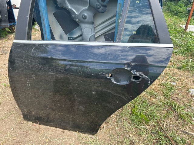 bontott VW GOLF V Bal hátsó Ajtó (Üres lemez)