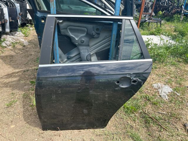 bontott VW GOLF V Bal hátsó Ajtó (Üres lemez)