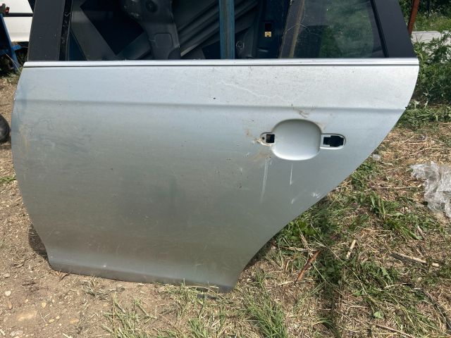 bontott VW GOLF V Bal hátsó Ajtó (Üres lemez)