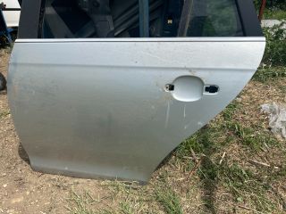 bontott VW GOLF V Bal hátsó Ajtó (Üres lemez)