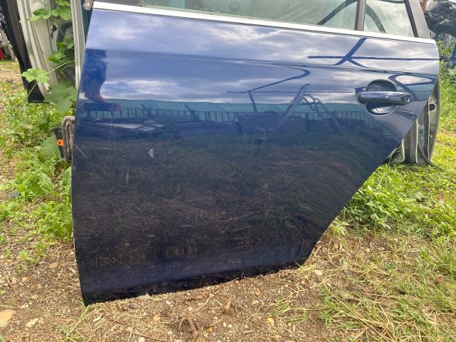 bontott VW GOLF V Bal hátsó Ajtó (Üres lemez)