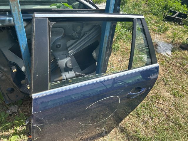 bontott VW GOLF V Bal hátsó Ajtó (Üres lemez)