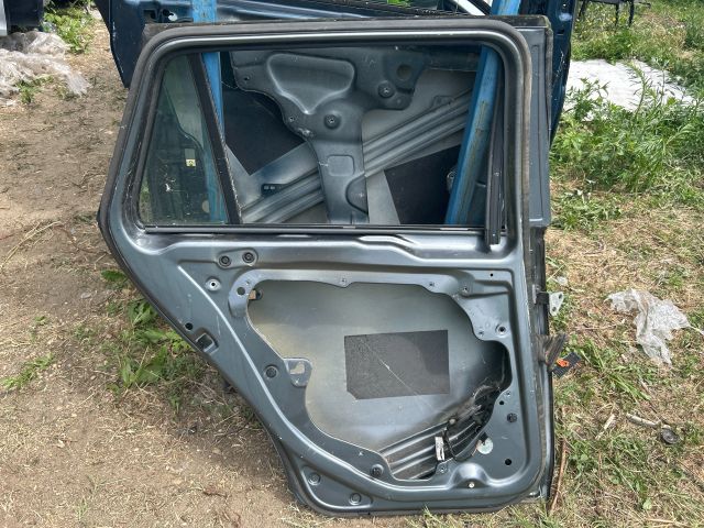 bontott VW GOLF V Bal hátsó Ajtó (Üres lemez)