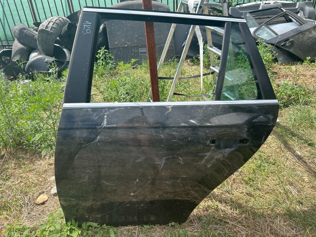 bontott VW GOLF V Bal hátsó Ajtó (Üres lemez)