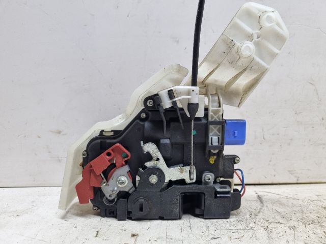 bontott VW GOLF V Bal hátsó Ajtózár